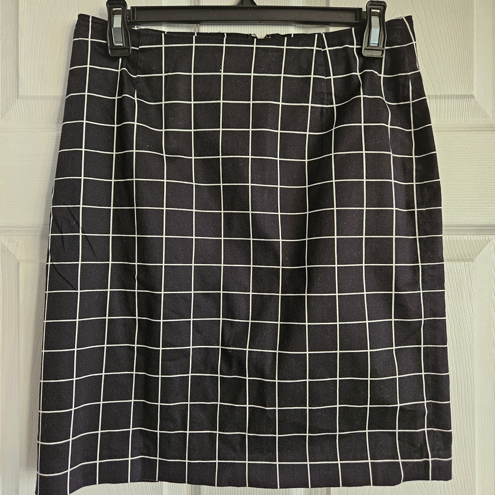 Black and White Grid Pencil Skirt